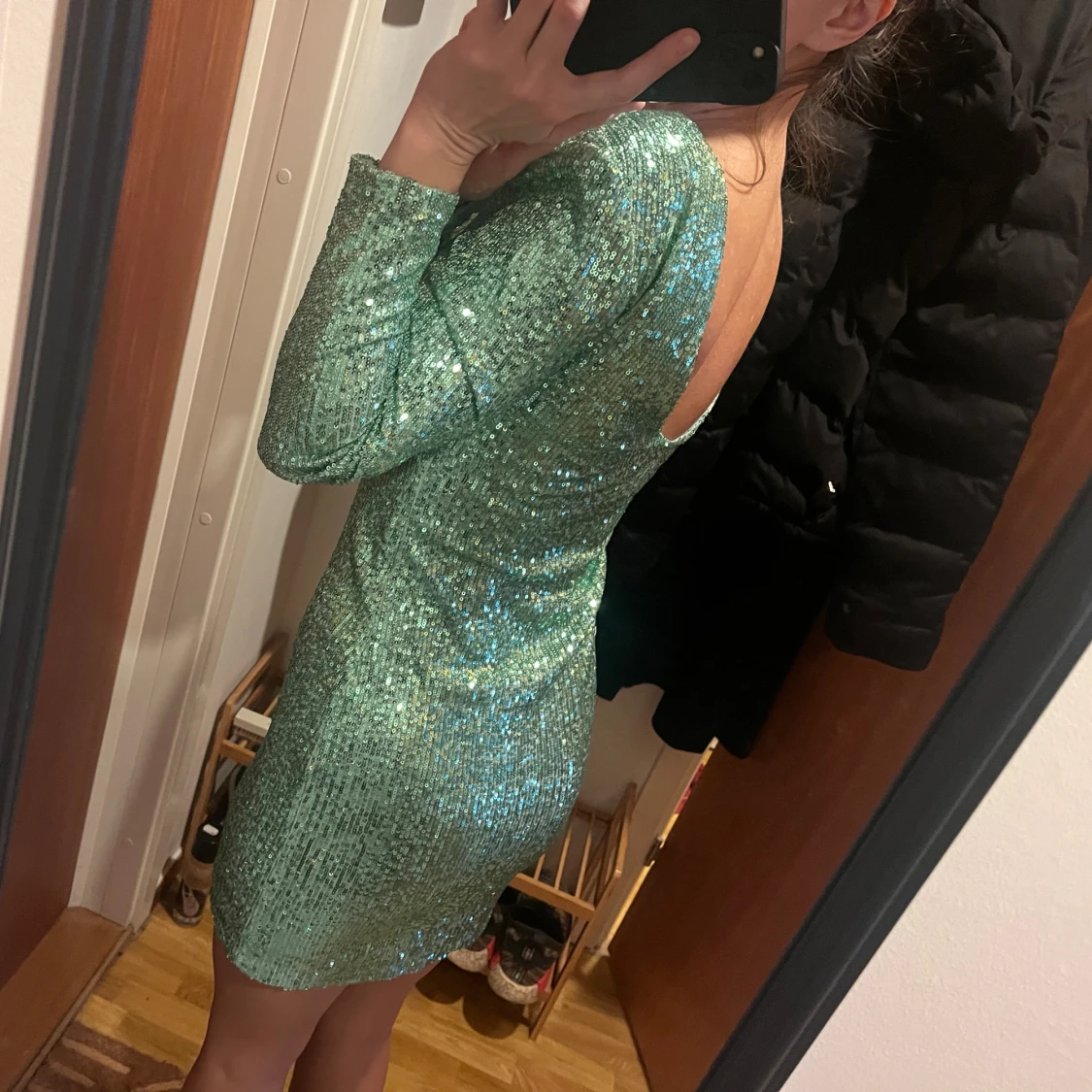 Grön glittrig klänning Mango - 90