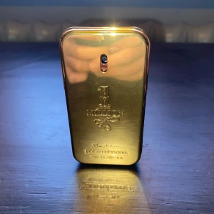 1 Million Paco Rabanne - 1 million från Paco rabanne ca 40 ml kvar, priset inte hugget i sten 🙏