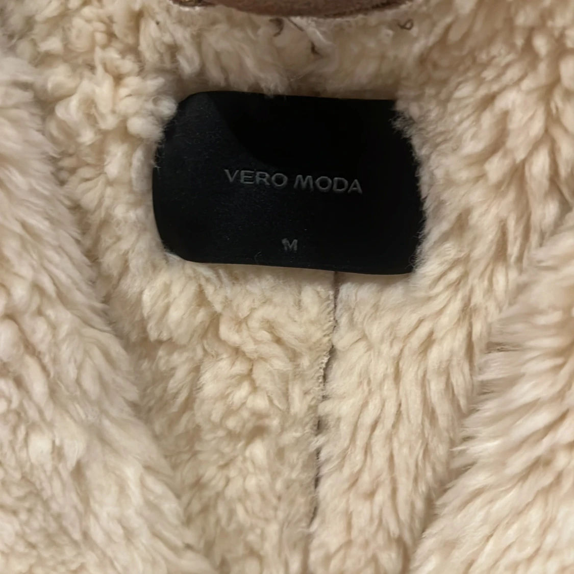 Brun mockaväst med foder från Vero Moda - 91