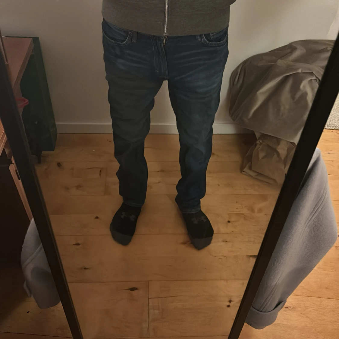 Blå slim fit jeans från H&M