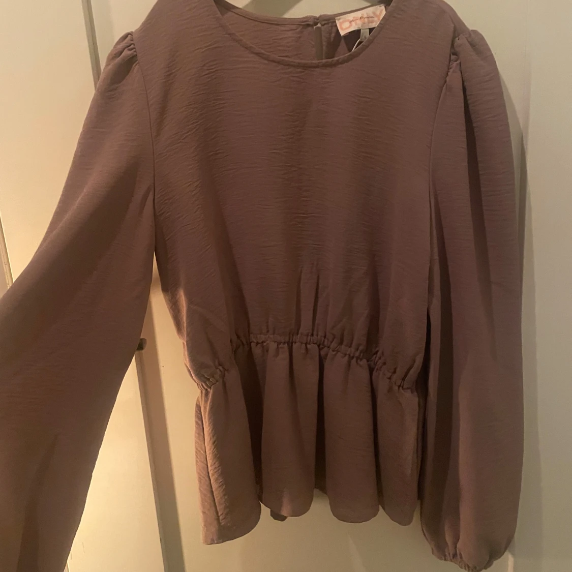 Långärmad topp från ONLY i färgen Elderberry - 91