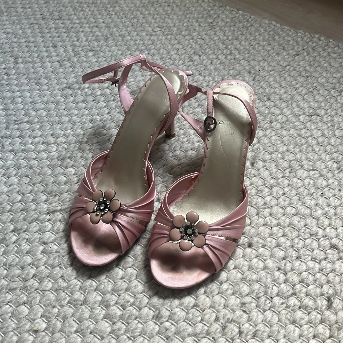 Rosa kittenheels 