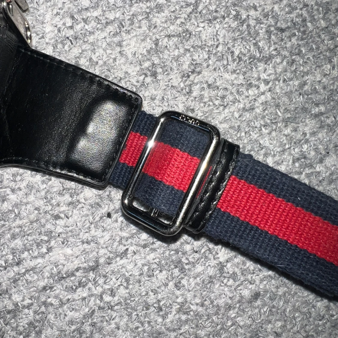 Svart axelväska från Gucci - 1