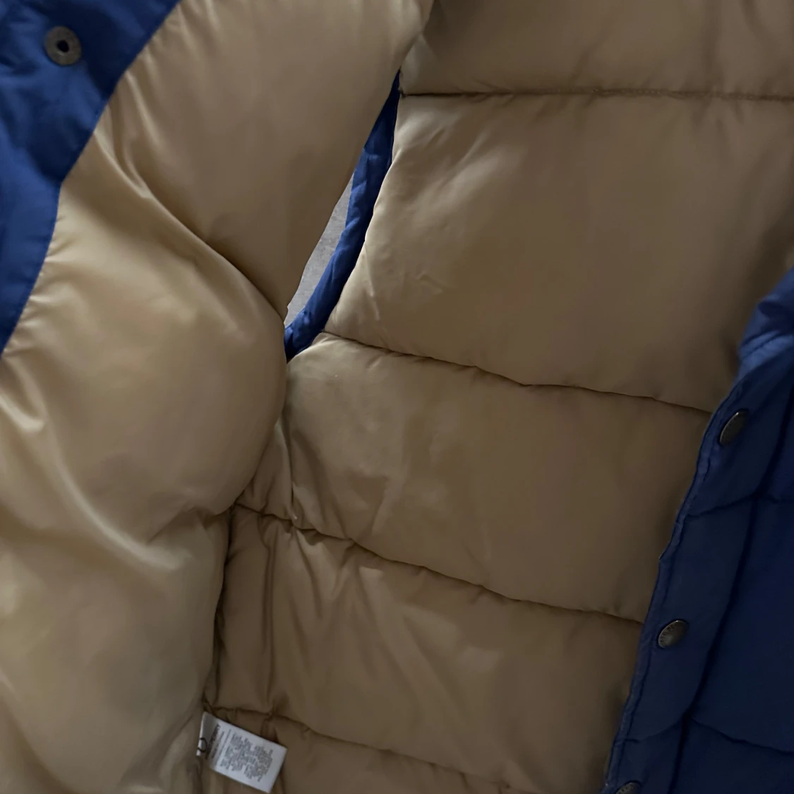 Blå quiltad väst från Fred Perry - 3