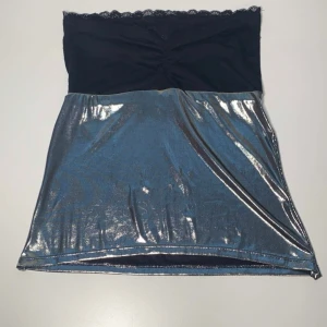 Svart och silver babydoll tubtopp - Supersöt fest topp 🥰