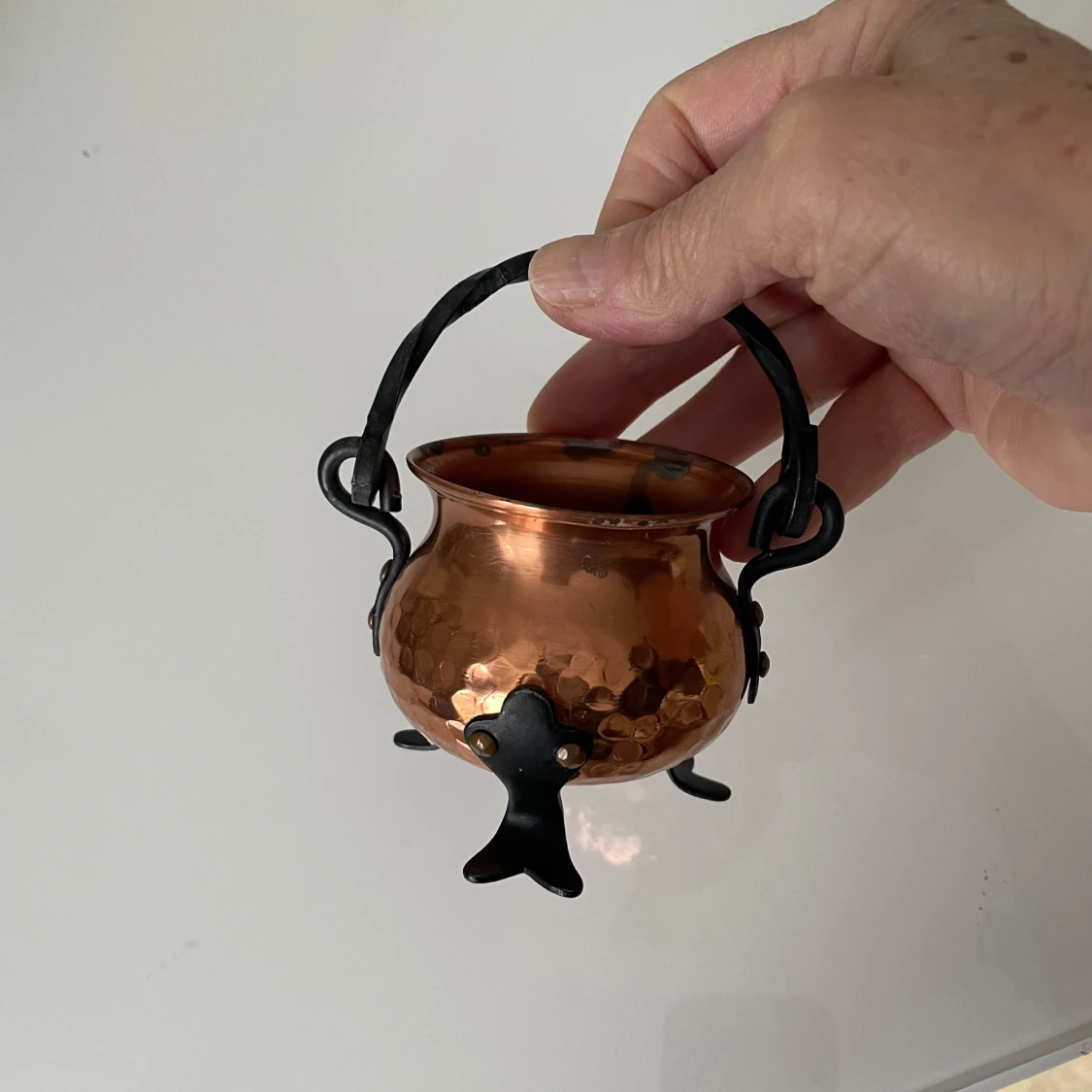 Kopparfärgad dekorativ kittel - 4