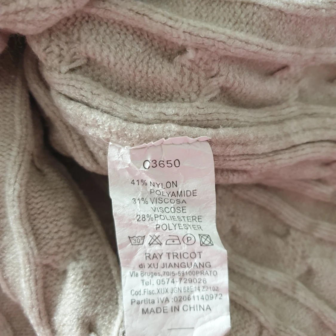 Ljusgrå kabelstickad tröja - 3