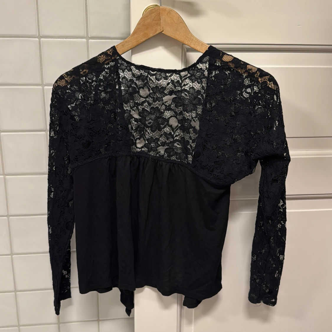 Svart spetsbolero från FFK - 1