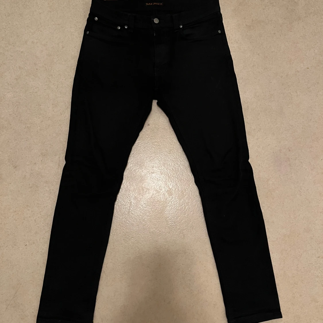 Svarta jeans ifrån nudie jeans - 3