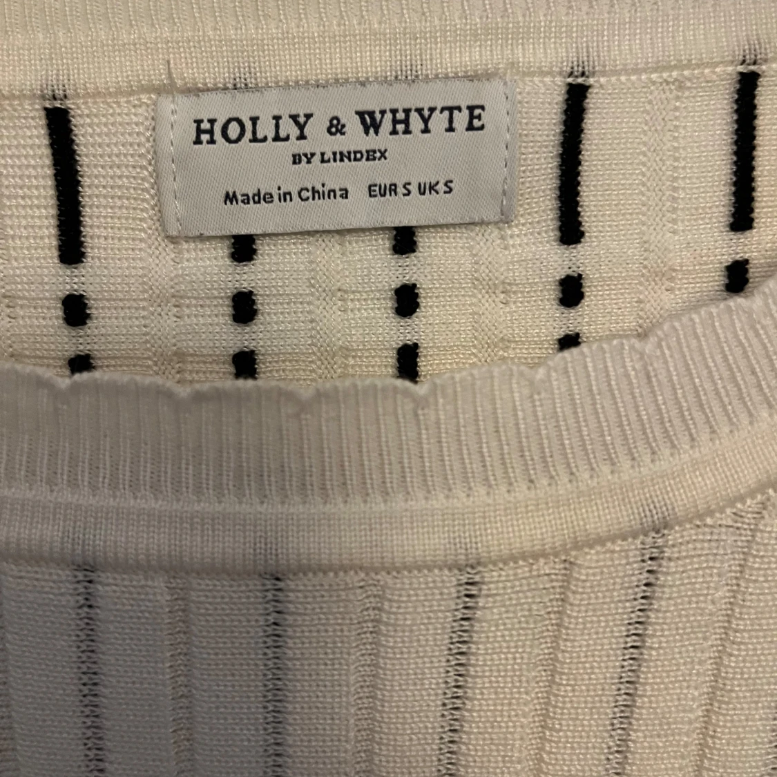 Vit stickad tröja från Lindex - 4