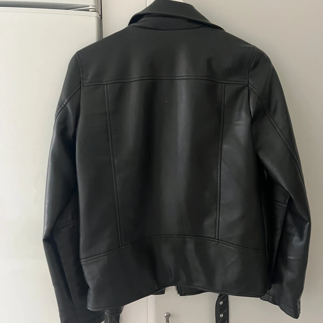 Svart skinnjacka från Vero Moda - 1