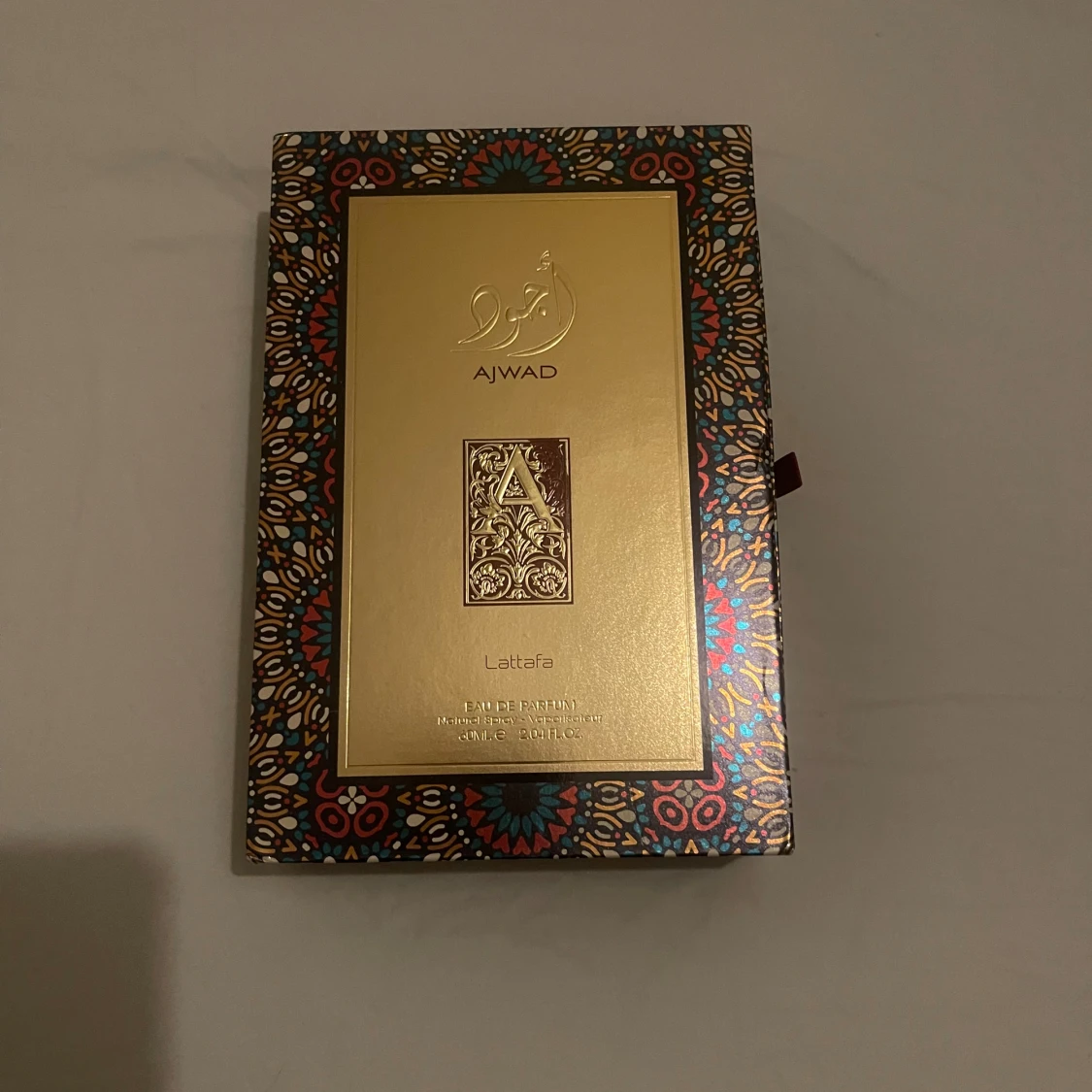 Ajwad parfym från Lattafa - 91
