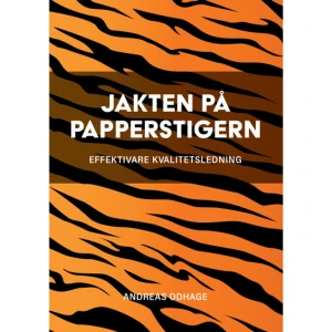 Jakten på papperstigern : effektivare kvalitetsledning (häftad) - Problemet med ISO-standard 9001 och kvalitetsledning är att orden låter torra och akademiska. Egentligen handlar standarden om hållbarhet, engagemang och framtidens ledarskap. Kvalitetsledning är filosofin som gör det möjligt att arbeta med ständiga förbättringar utifrån sunt förnuft. Och att undvika onödig byråkrati och papperstigrar, alltså dokument som finns till bara för att finnas till och som inte skapar något värde. Det är budskapet som Andreas Odhage, författare till boken Jakten på papperstigern, vill förmedla. Han berättar att många företag fortfarande tror att kvalitetsledning handlar om att följa regler som någon annan har satt upp. "De är fastlåsta i hierarkier, onödig administration och långsamma processer", säger Andreas Odhage. "Jag förstår deras frustration. Samtidigt som kvalitetsledning är svaret på alla de här frågorna är standarden löjligt komplicerad. Jag skrev boken för att visa att det snarare handlar om att följa en filosofi för att bli mer lönsam och få engagerade kollegor." Innehållsförteckning Förord Organisationens förutsättningar Vad är organisationens syfte? Hur vill ni uppnå syftet och målen? Vilka är förväntningarna? Hur arbetar ni egentligen? Ledarskap Medarbetarnas engagemang Socialisera mera och öka förståelsen Gödsla med information Delegera mera Planering Play it rough, or play it safe? En modell, vilken som Hitta målen Att gapa efter mycket Budgeten är ingen sanning Stöd Personal, utrustning och arbetsmiljö Hur anställer ni medarbetare? Håll koll på kompetensen Dokumenthantering Verksamhet Inköp Nya tjänster och produkter Utvärdering av prestanda Hur utvärderar du medarbetare och chefer? Egenkontroll Externa kontroller När och hur träffas ni i ledningen? Förbättringar Om författaren Andreas Odhage är auktoriserad global revisionsledare för ISO 9001, ISO 14001, ISO 45001 och ISO 50001 (kvalitets-, miljö-, arbetsmiljö- och energiledning). Andreas genomför revisioner i en mängd företag årligen och brukar säga att han bedriver korståg mot papperstigrar och byråkrati. Han hjälper allt från lokala till globala verksamheter att förstå kvalitets- och miljöledning på ett enkelt sätt. Han utbildar ledningsgrupper och styrelser kring affärsnyttan med kvalitetsledning och hållbart företagande. Andreas är också certifierad professional scrum master och en flitigt anlitad inspirationsföreläsare inom bland annat självledarskap och affärsutveckling. Han har tidigare skrivit boken Bli ditt bästa jag. Recensioner "En kort och träffsäker bok som visar vad ISO 9001 egentligen handlar om. Perfekt för alla företag som bävar för att bygga upp ett ledningssystem." - Ola Ljunggren Bergeå, coach och ledarskapsutvecklare, Real8 Consulting Group -- Det här är en bok för dig som är intresserad av att lära dig mer om kvalitetsledning, miljöledning och affärsutveckling. Boken ingår i förlagets serie Kunskap på nolltid.    Format Häftad   Omfång 79 sidor   Språk Svenska   Förlag Eget förlag   Utgivningsdatum 2019-05-02   ISBN 9789186951429  