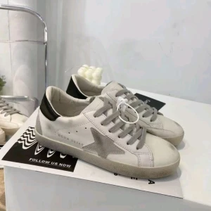 Golden gooes  - 10/10