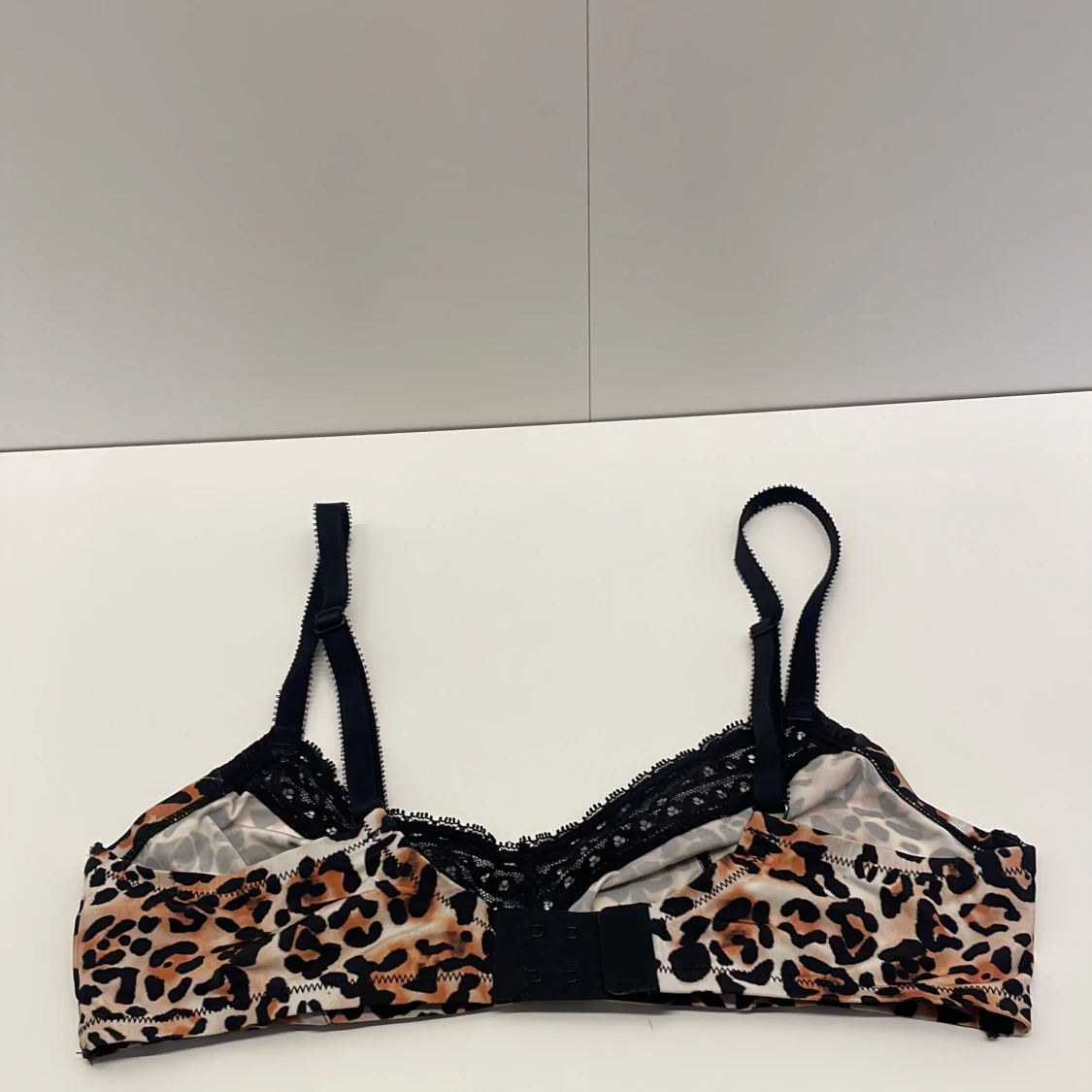 Bygellös BH &Other Stories  - 90