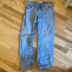 Jeans (stay) - Varsamt använda i storlek s. Märke: stay 