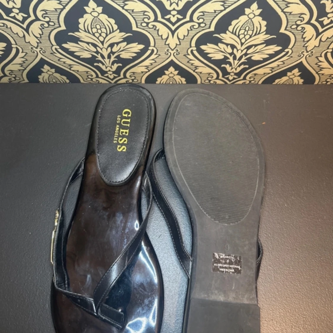 Flipflops i guess - 93