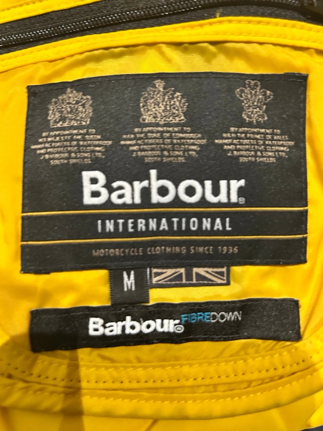 Svart pufferjacka från Barbour - 4