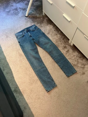 Blå jeans - UTFÖRSÄLJNING ‼️Blå jeans från East west | Storlek 29/32 | Mycket bra skick |