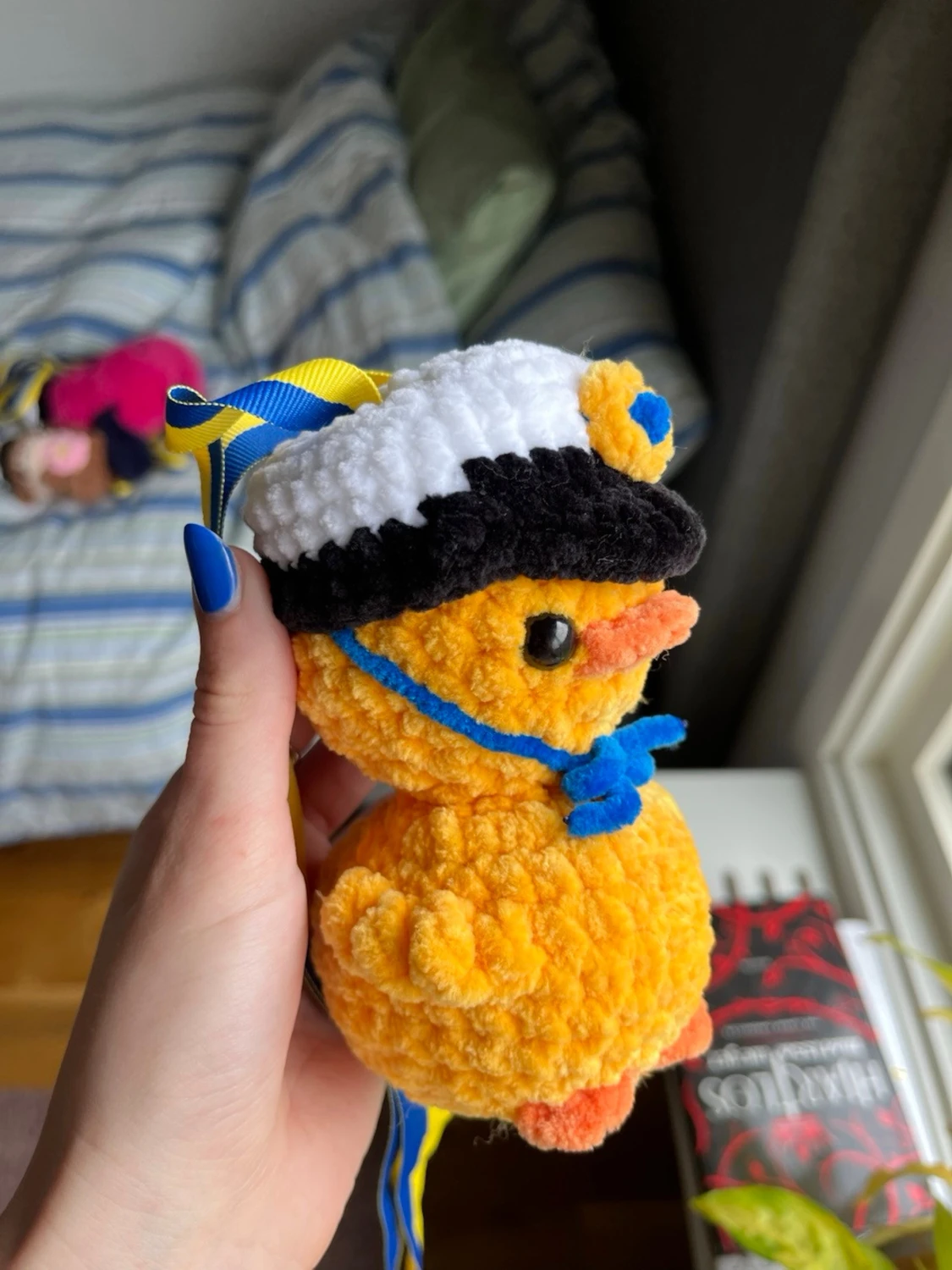 Student-hänge gul anka💛 - 1