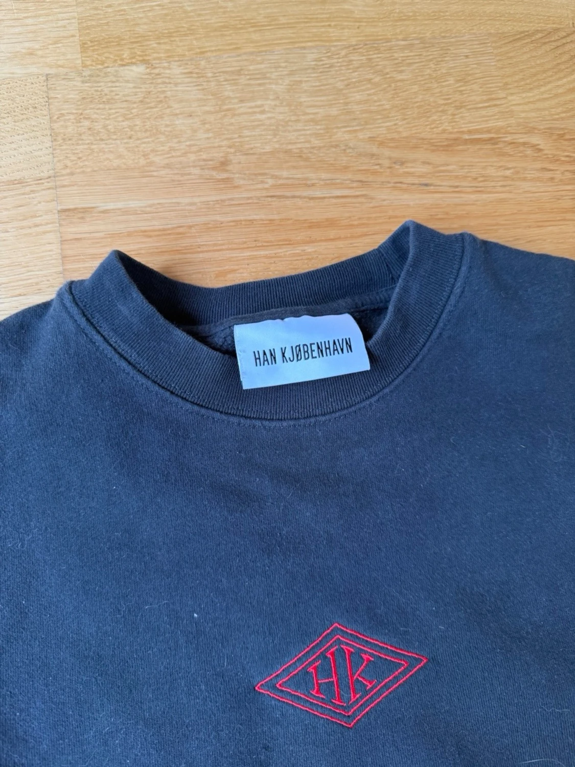 Svart sweatshirt från Han Kjøbenhavn - 1