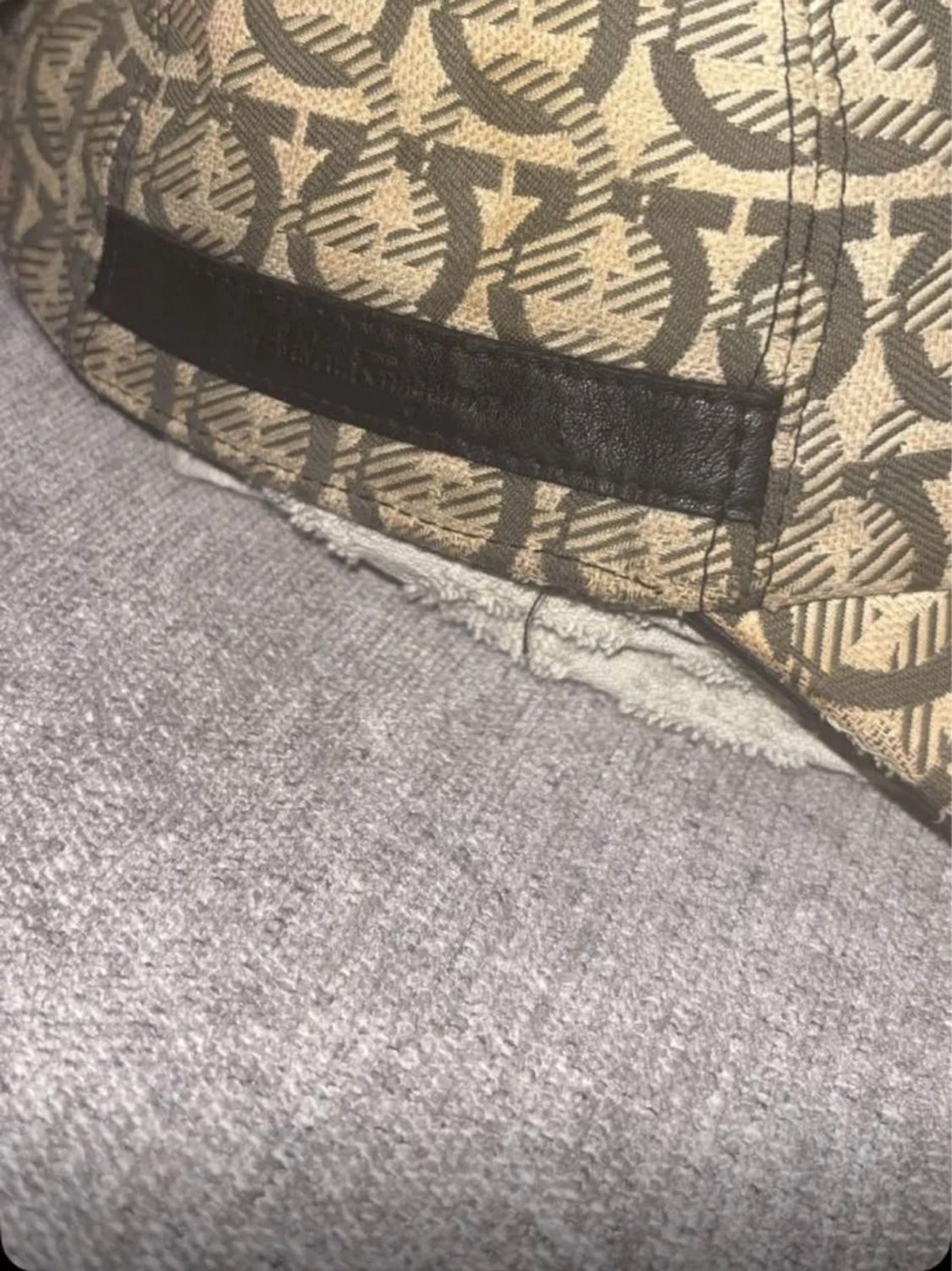Äkta Salvatore Ferragamo keps  - 2