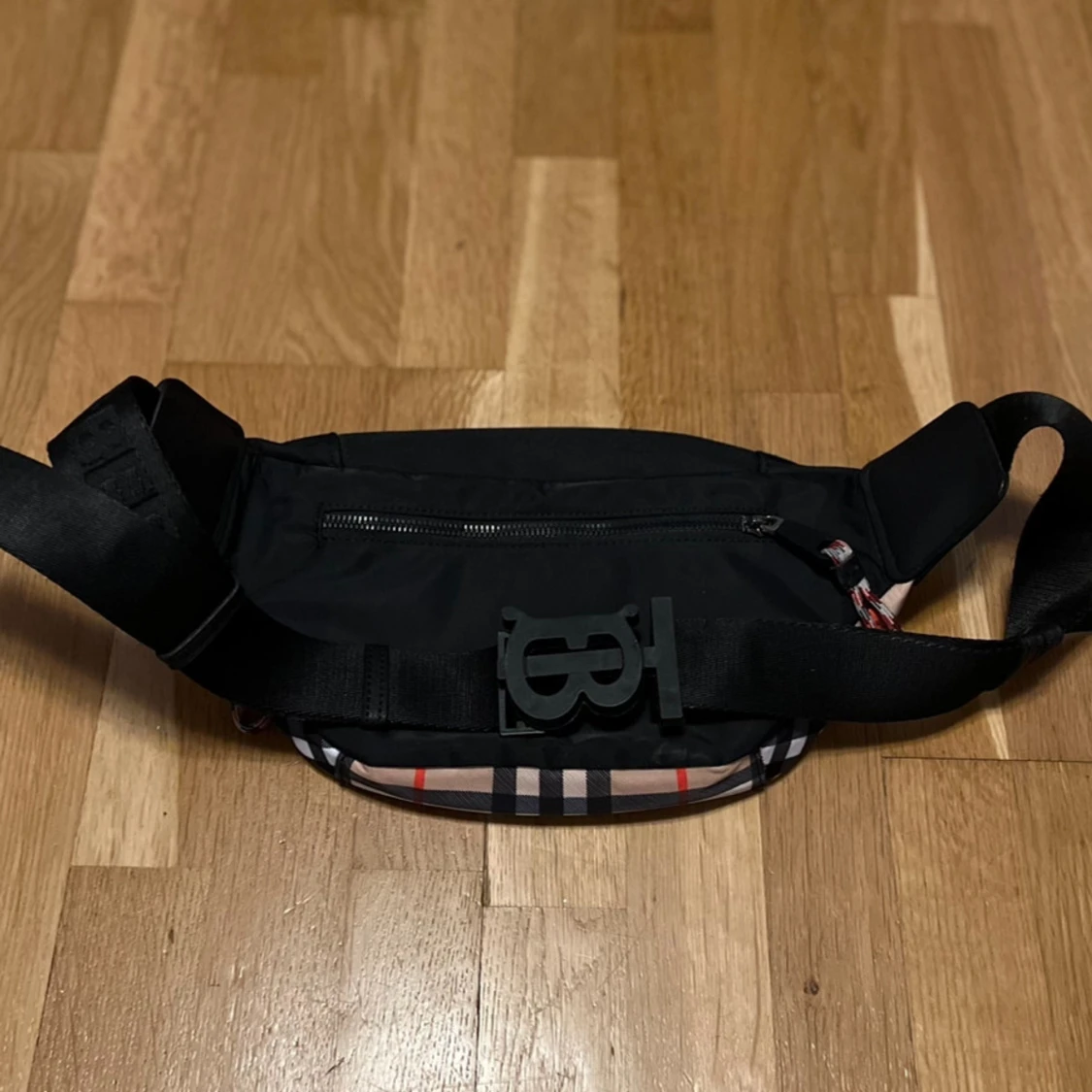 Midjeväska - 90