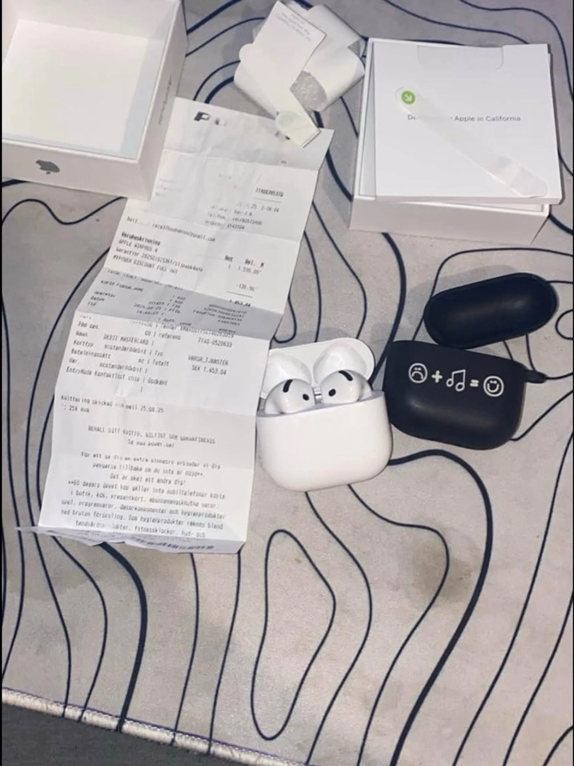 Apple AirPods 4