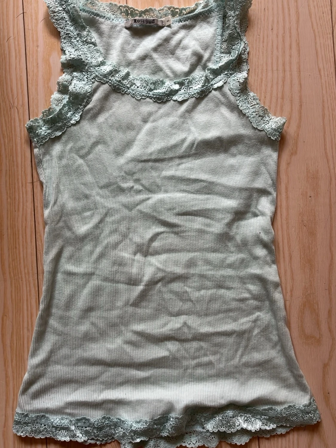 Ljusblå/gron ribbad spetslinne - 1