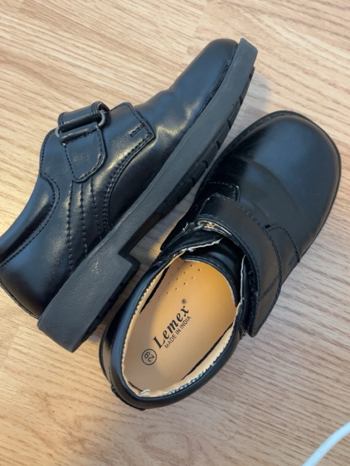 Svarta loafers med kardborreband - 6
