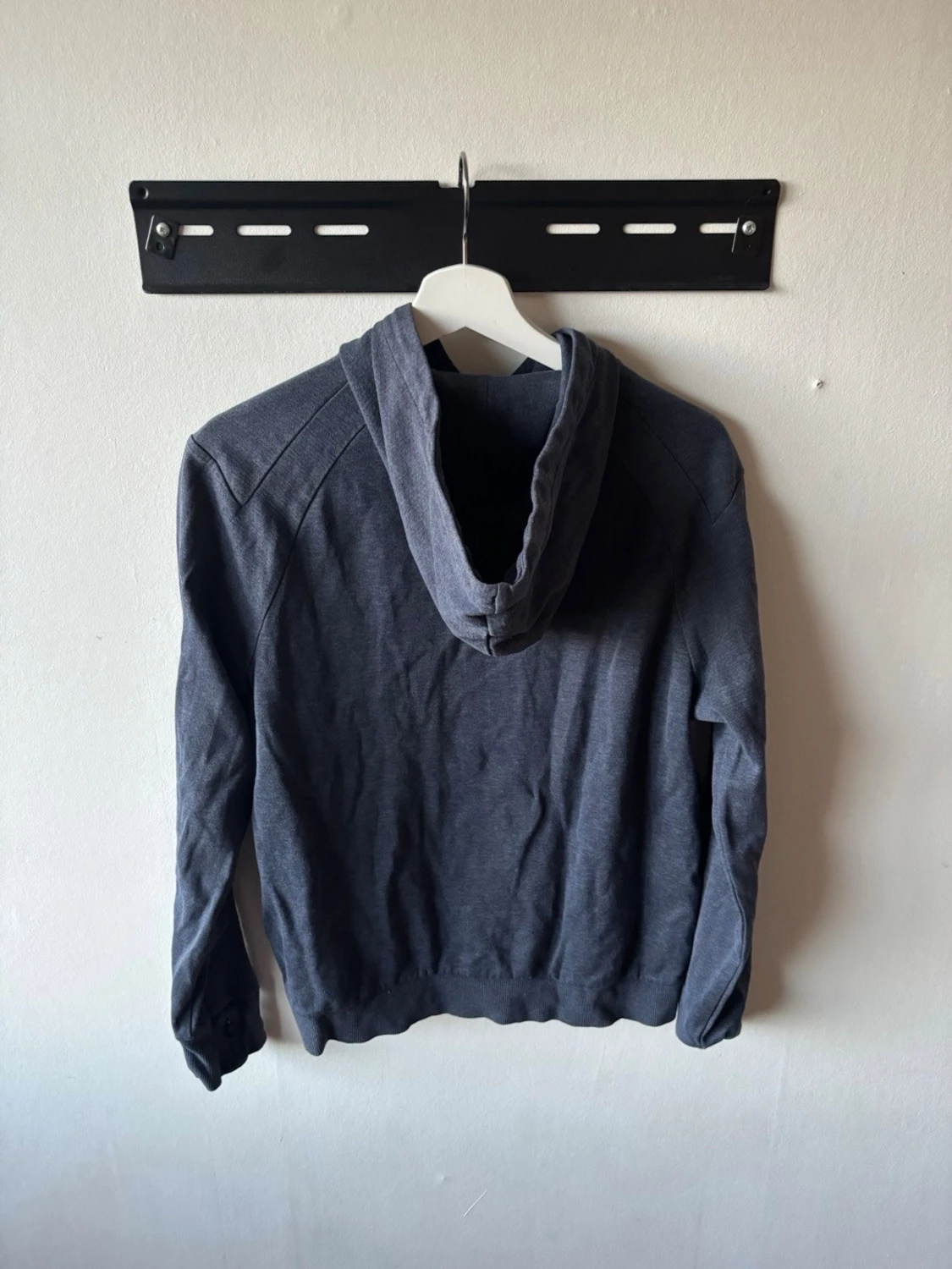 Mörkgrå hoodie från Hugo Boss - 2
