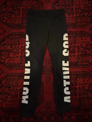 Idrotts byxor - Svarta idrotts byxor 