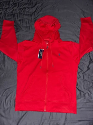Zip up Ralph Lauren  - Röd Ralph lauren zip up hoodie