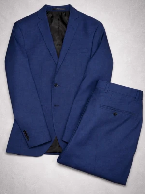 Blått kostymset med byxor från Jack & Jones - Marinblått kostymset från Jack & Jones | Strl kavaj: 46 | Strl byxor: Super slim fit | Skick 10/10 | Passar nu till Studenten i sommar eller allmänt finare tillställningar | Hör av er vid intresse eller frågor!🌟