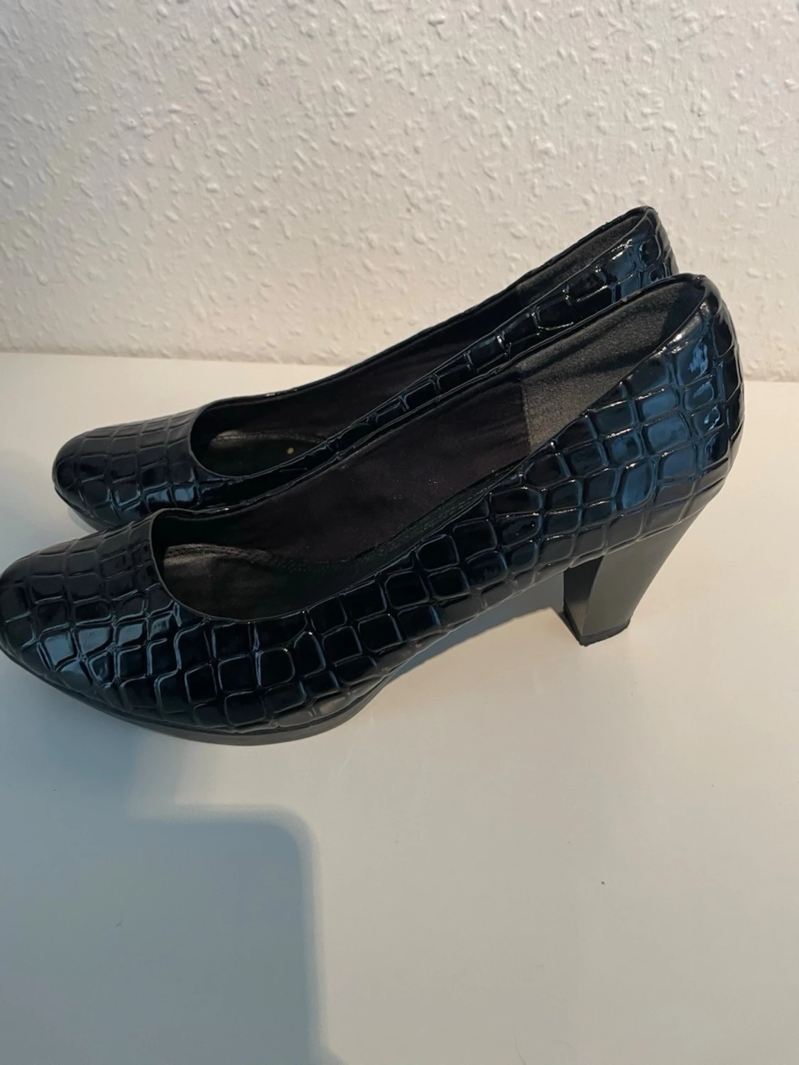 Svarta pumps från Marco Tozzi - 1