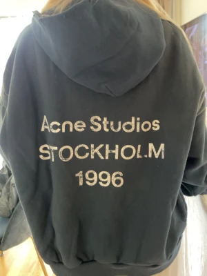 Acne studios hoodie - Helt ny storlek S svart, 1-3 dagars leveranstid, oversized