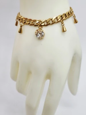 Handgjort armband  - Material-rostfritt stål och zirconiakristall Kedjetjocklek-6,2mm . 