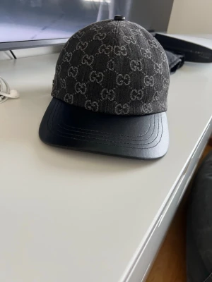 Fet keps med Gg märkning - Fet keps till ni som behöver till sommaren stilig som fan