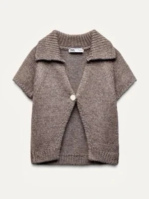 Beige/grå stickad kofta från Zara - Jättefin kofta från Zara, superbra skick