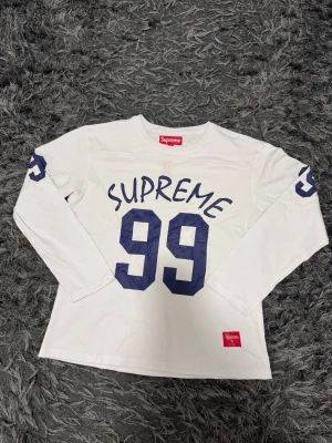  Supreme long sleeve - Size S, brand new, good quality