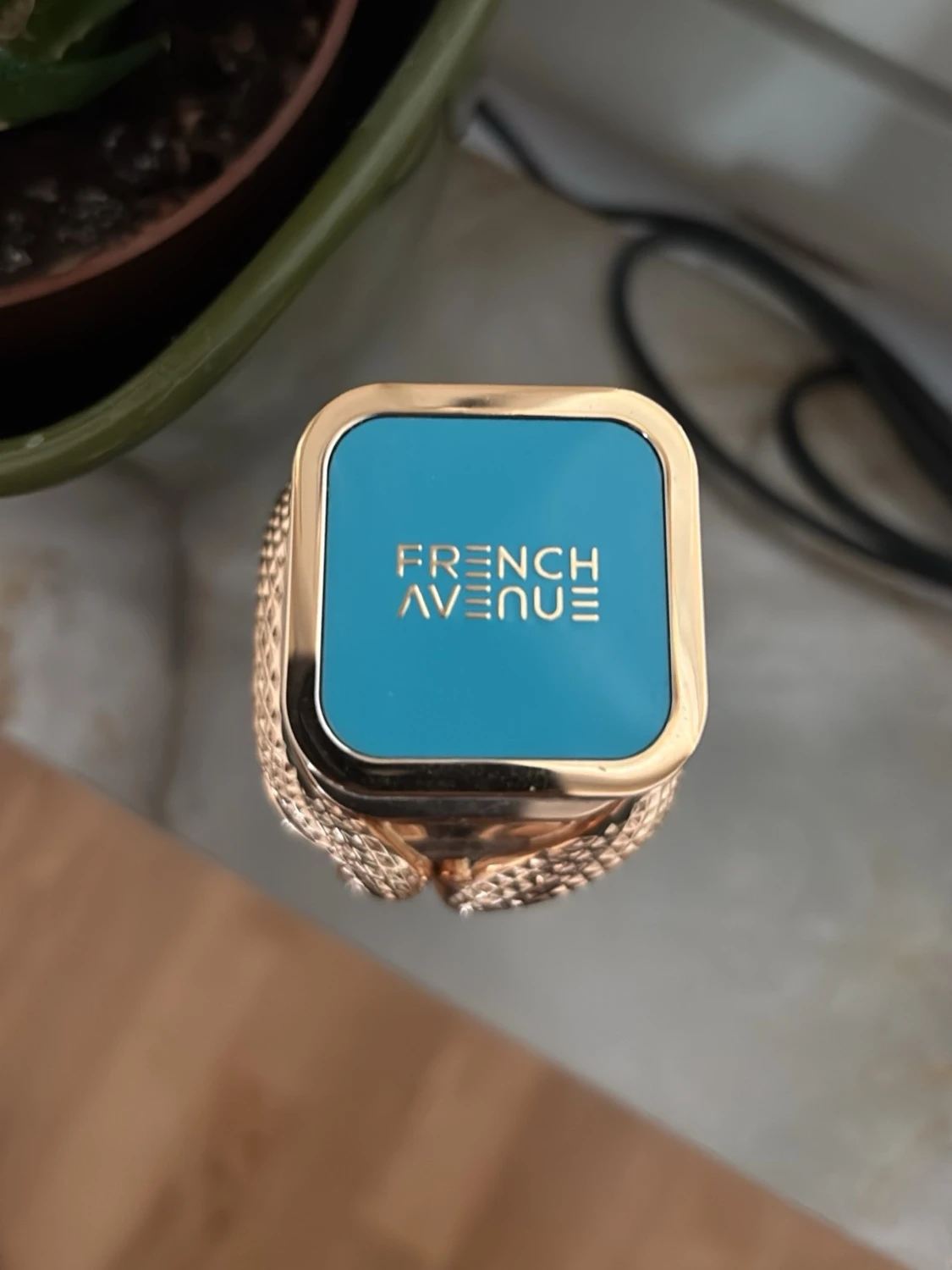 French Avenue Vulcan Fue - 1