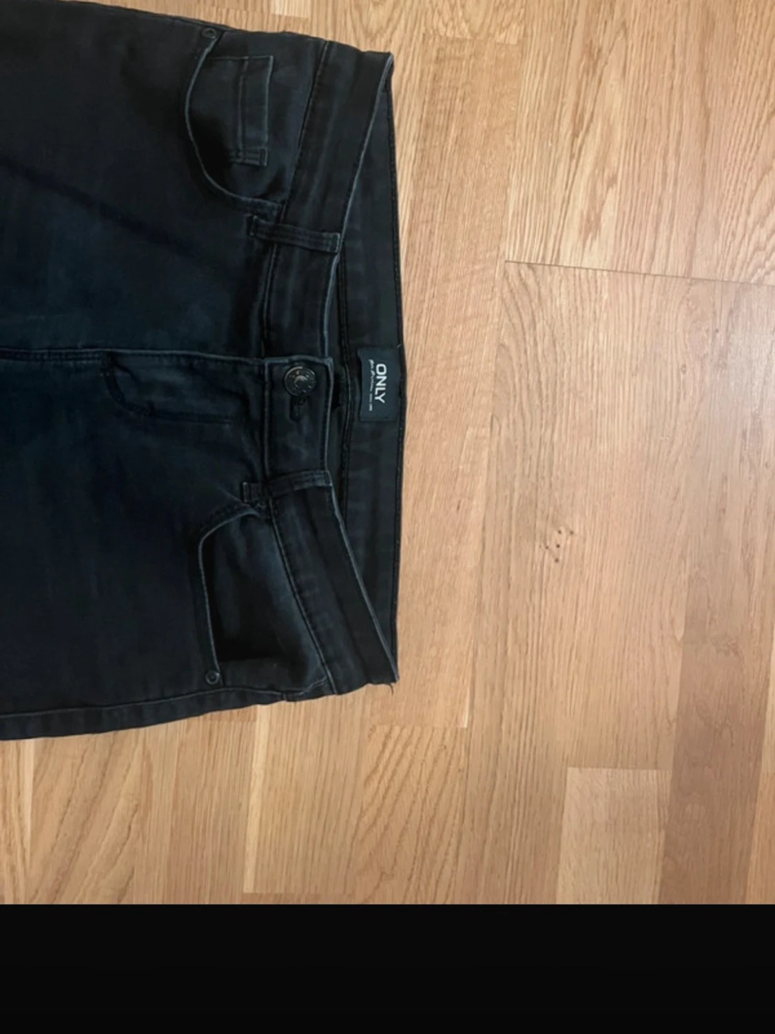 Svarta bootcut jeans från ONLY - 1