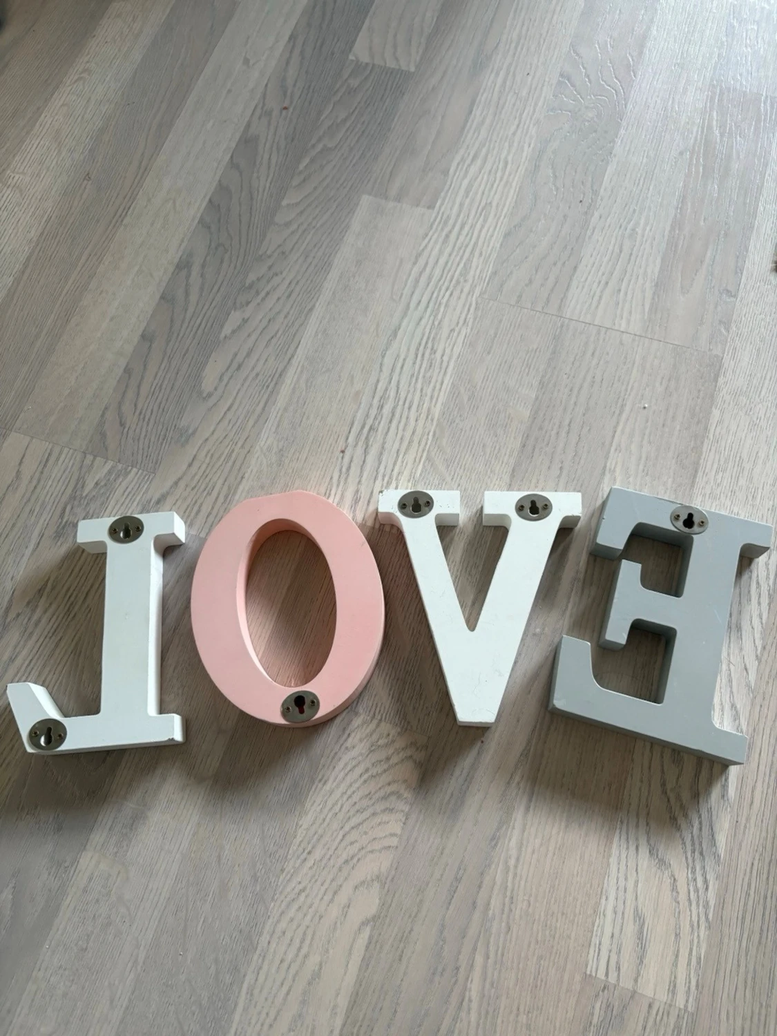 Dekorativa bokstäver LOVE i trä - 4