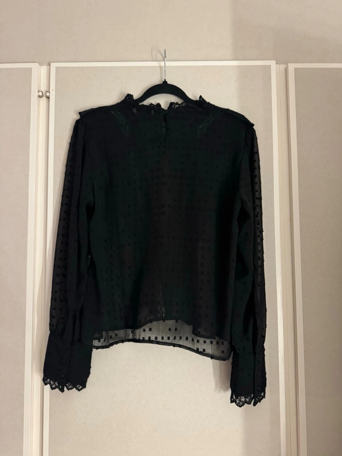 Svart blus  - 1