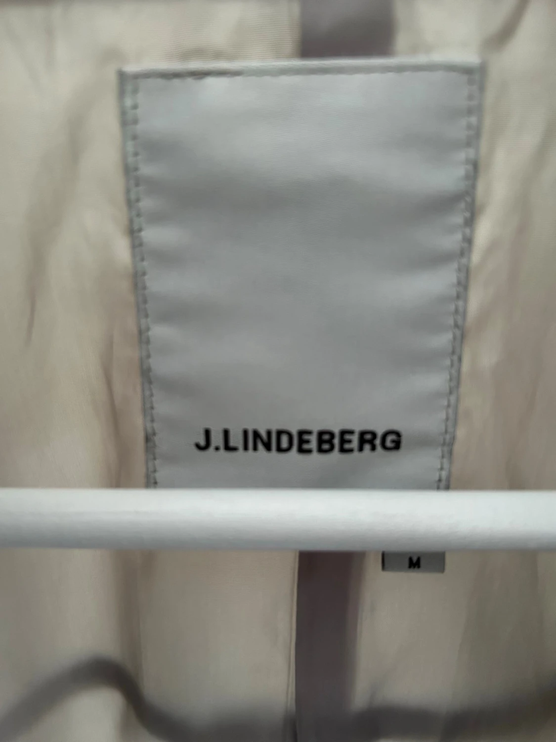 J.Lindberg jacka  - 3
