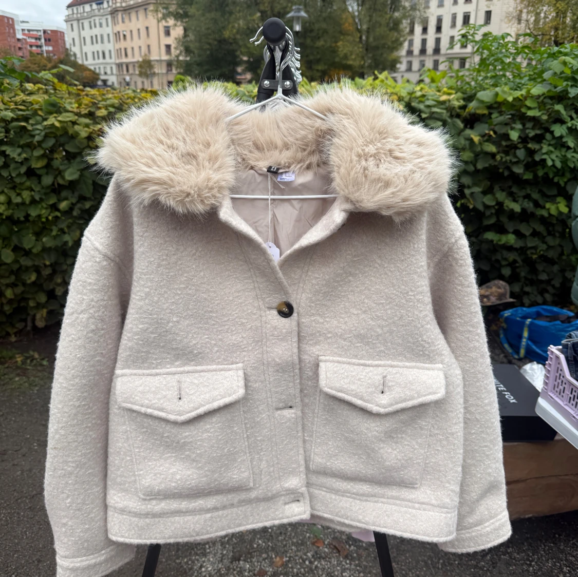 Jacka med päls  - 1