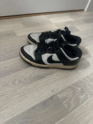 Panda dunks - Slitna panda dunks köpta föf 5 år sen, använt mycket 