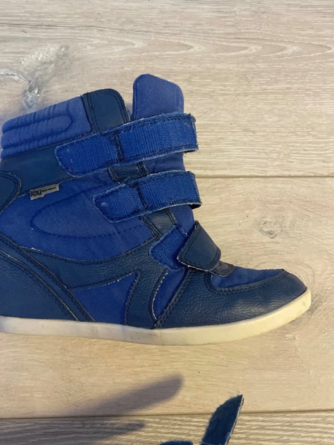 Blåa höga sneakers med kardborre - 1