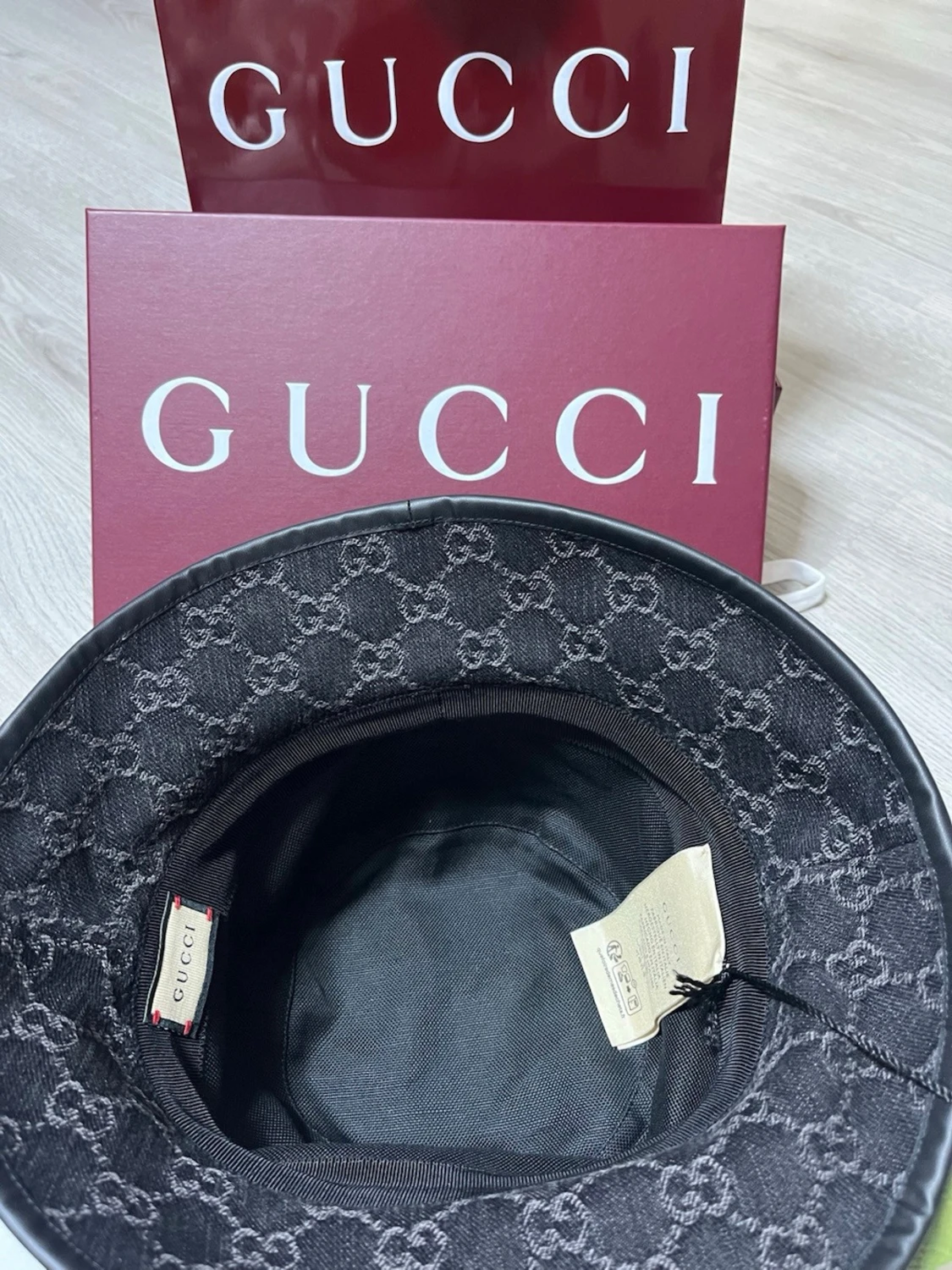 Svart bucket hat från Gucci - 1