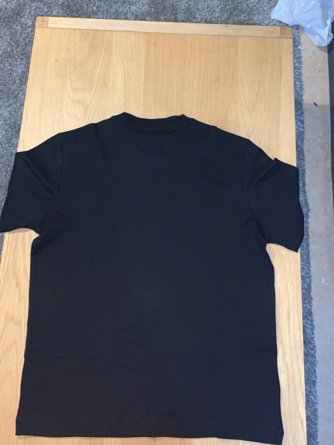 L. Mango Svart regular fit t-shirt